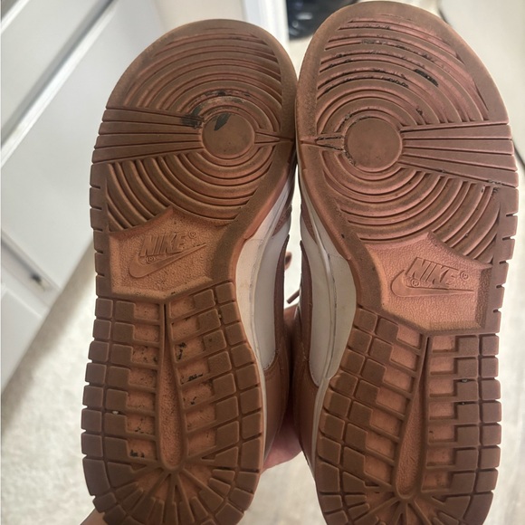 Nike Dunk Low White/Rose Whisper - Picture 6 of 6